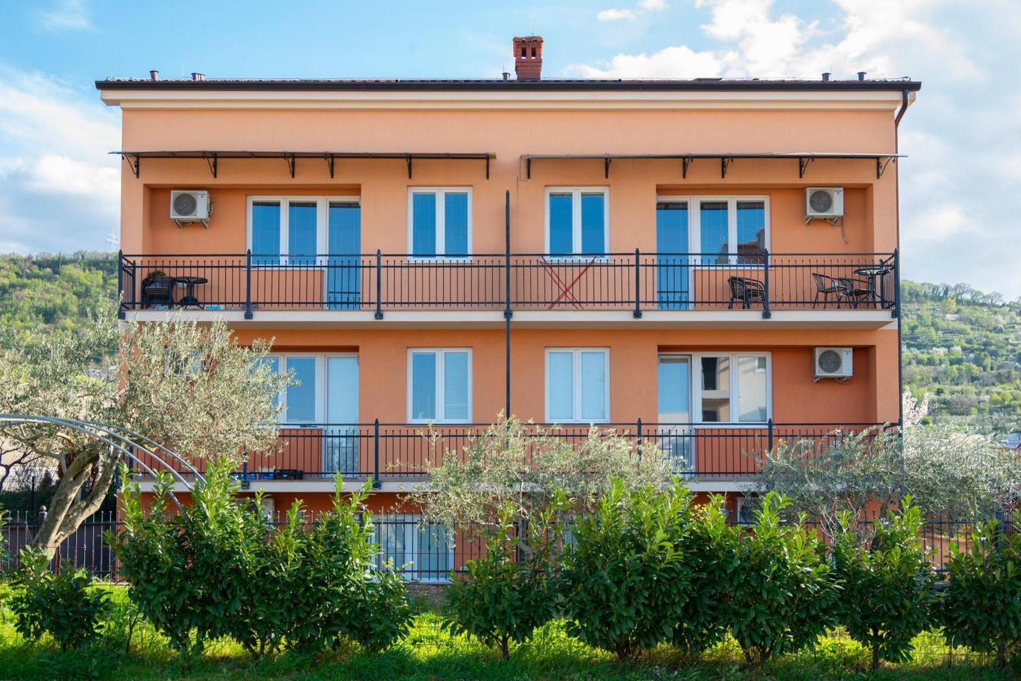 The Orange House Apartment Izola Exterior foto